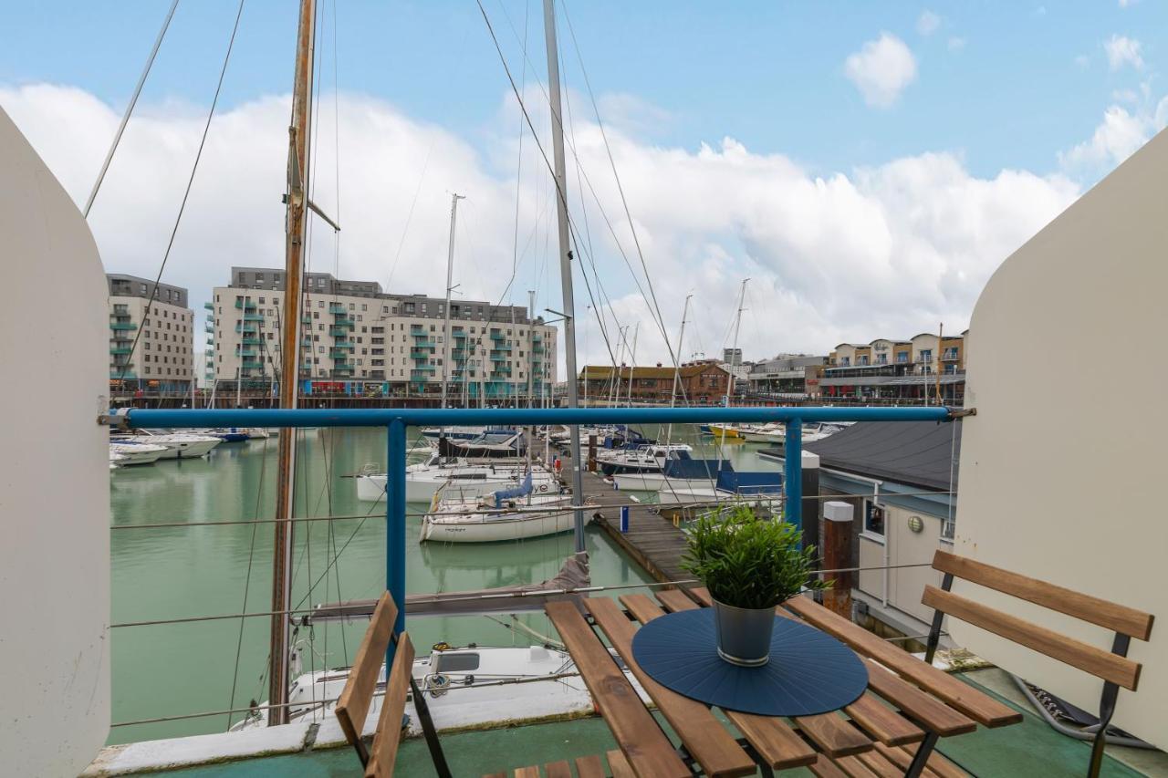 On The Water With Free Parking - By My Getaways Apartment Brighton Екстериор снимка